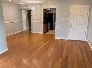 18800 Egret Bay Blvd APT 214, Houston, TX 77058