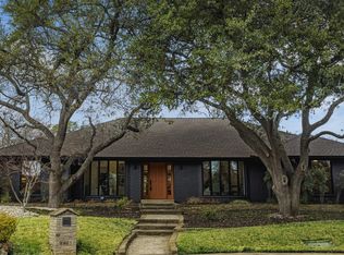 8825 Vista Oaks Cir, Dallas, TX 75243