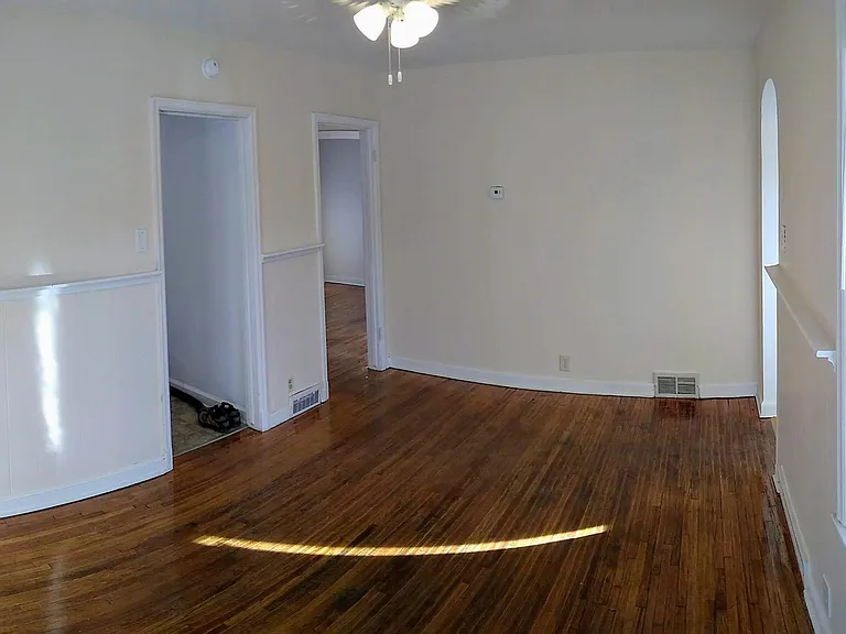 116 Howard Ave — Photo 11