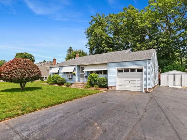 132 Grande Road, East Hartford, CT 06118