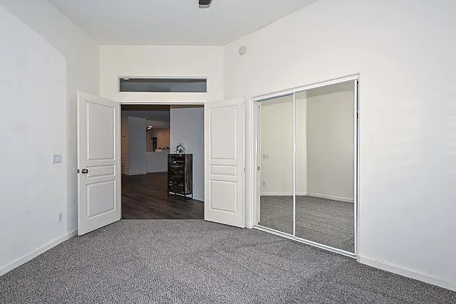 2210 E Branham Ln — Photo 23