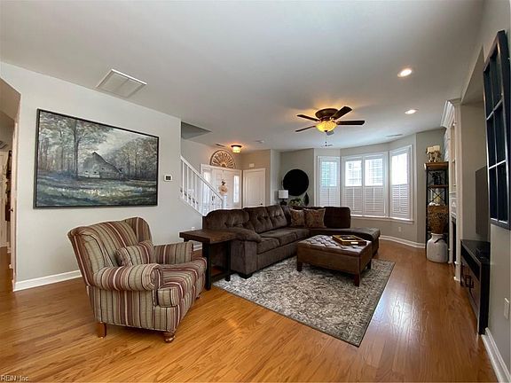 3rd image of 5212 Averham Dr