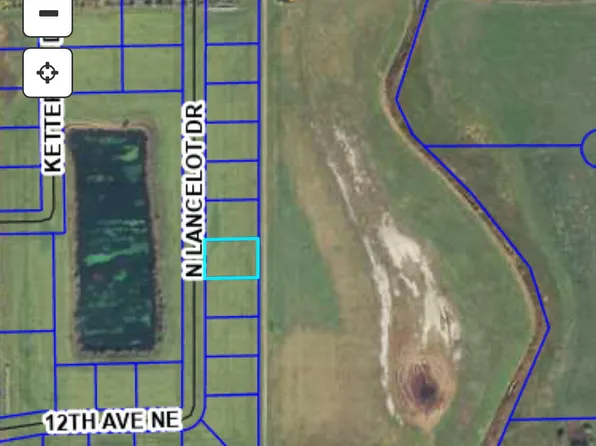 1218 N Lancelot Dr, Aberdeen, SD 57401