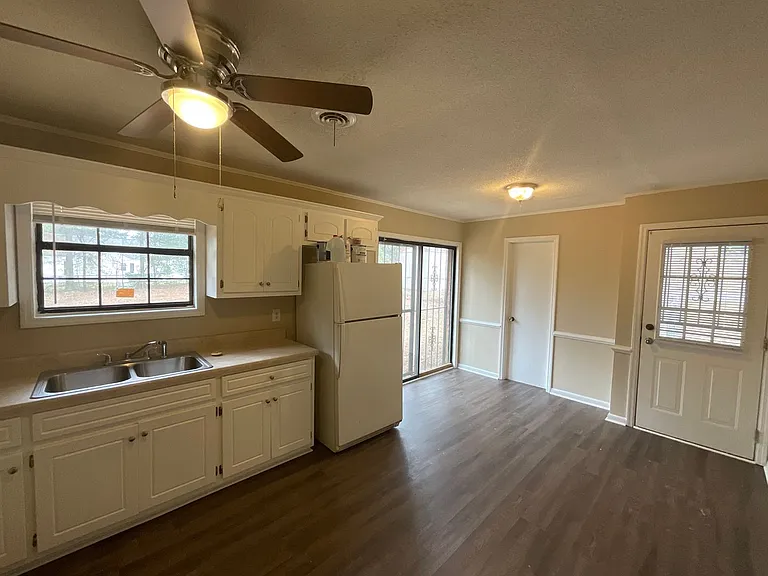 2338 Helsinki Dr — Photo 4