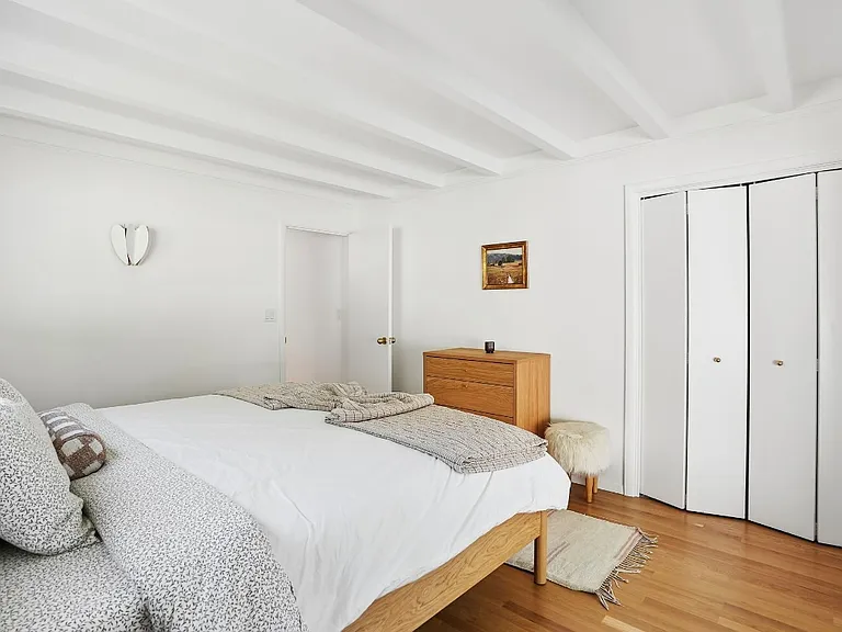 260 NW 114th Ave — Photo 33