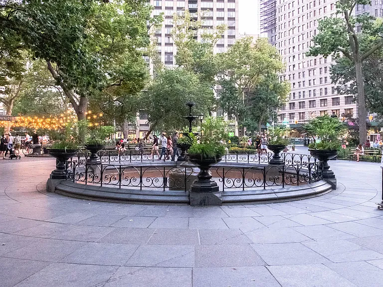 It's a 7 minute walk to Madison Square Garden.