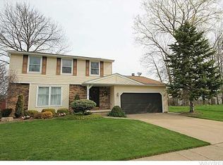 974 Castlebar Dr, North Tonawanda, NY 14120