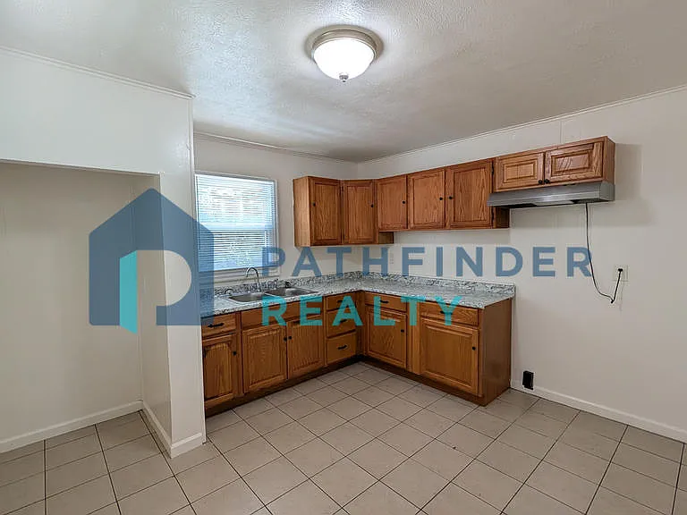 4648 Freudenberger Ave — Photo 5