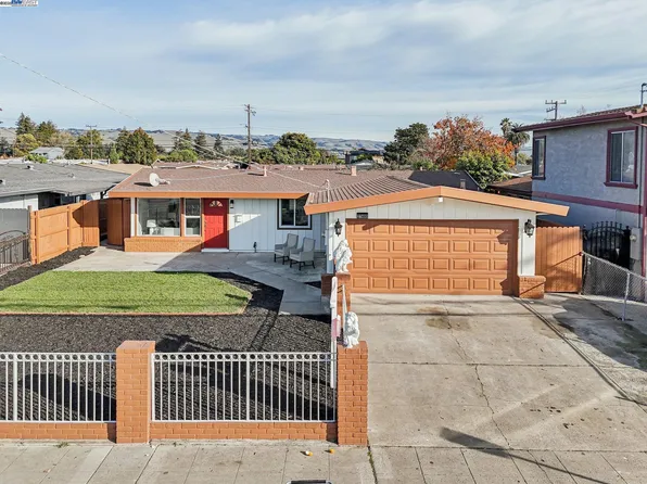 27480 Calaroga Ave, Hayward, CA 94545