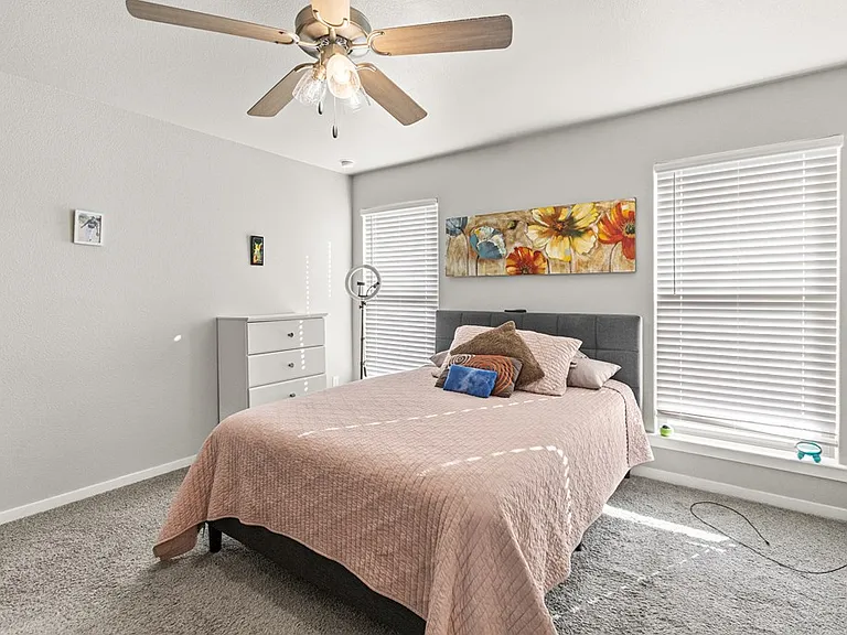 9407 Ratliff Ridge Ave — Photo 21
