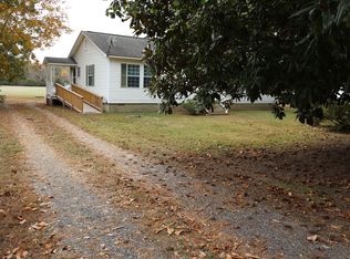 431 White Hall Rd, Lancaster, VA 22503