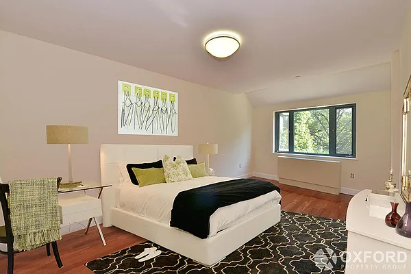 Rented by Oxford Property Group | media 8