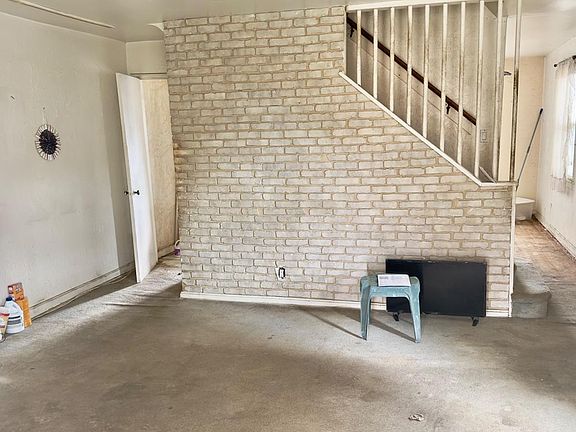 3rd image of 515 47th St NE