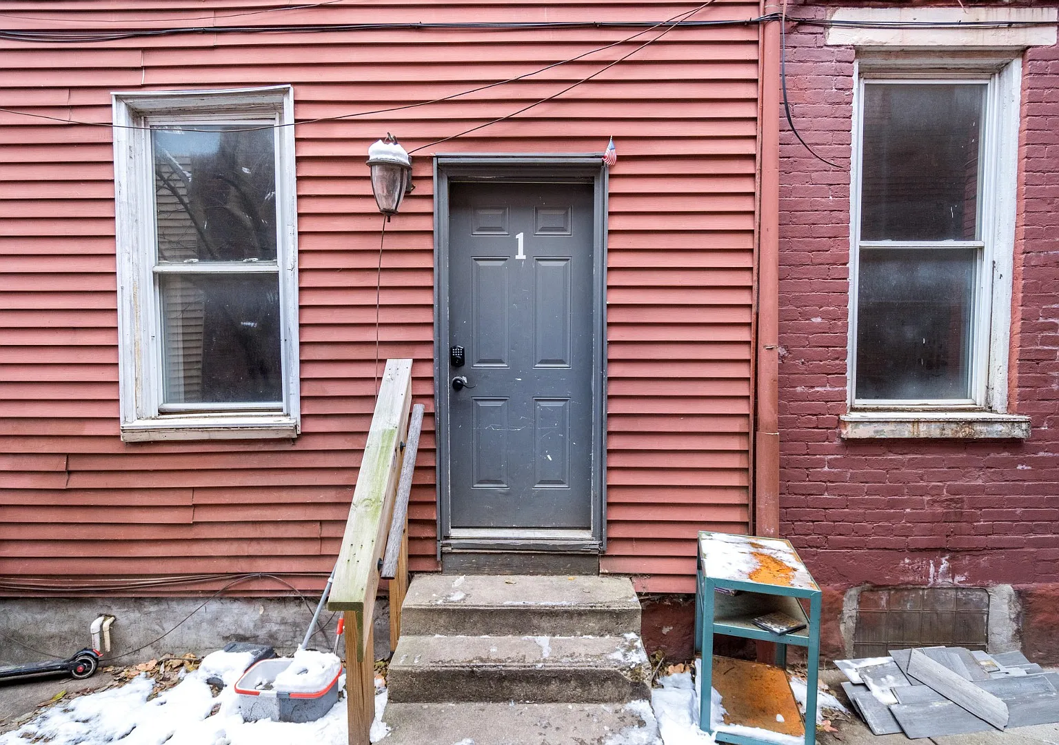 336 W 8th St - 336 W - unit 3 — Photo 2