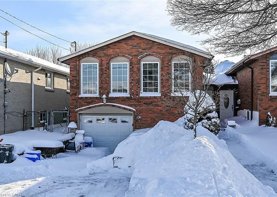 1st image of 327 Eaglewood Dr