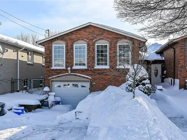 327 Eaglewood Dr, Hamilton, ON L8W 1Z2