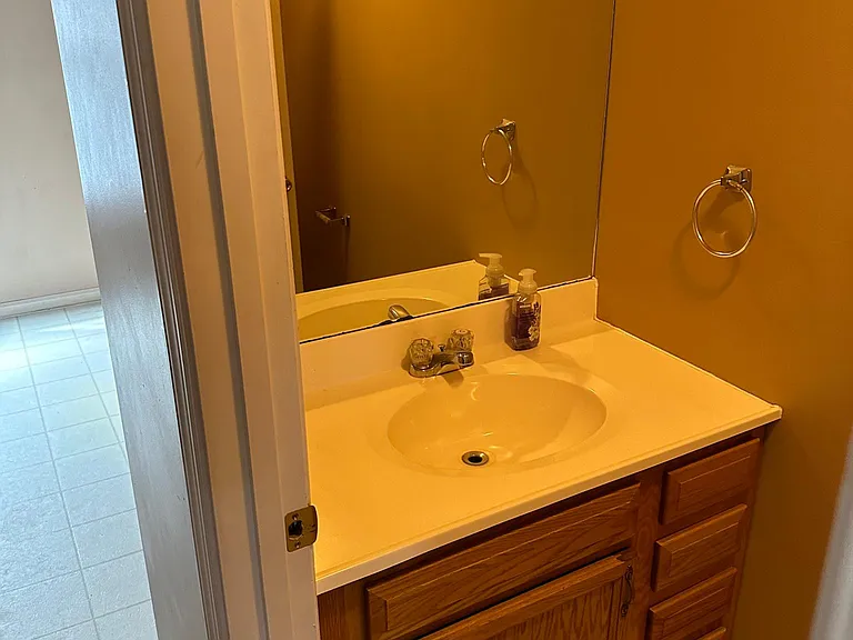150 Mynhier Rd #6 — Photo 8