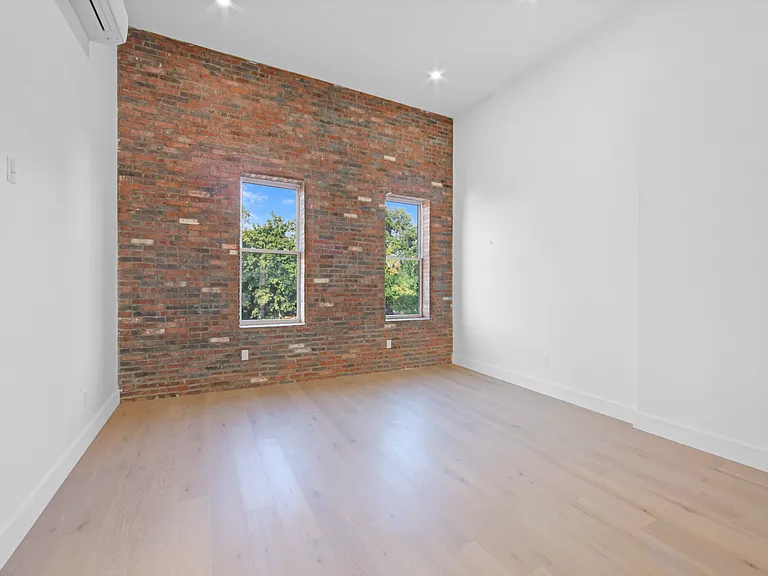 242 Knickerbocker Ave #3R — Photo 3