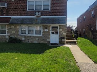 2224 Hoffnagle St, Philadelphia, PA 19152