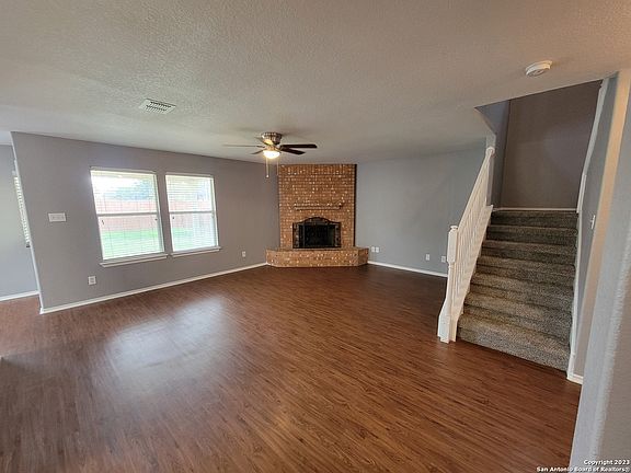 5th image of 10382 Oakwood Crest