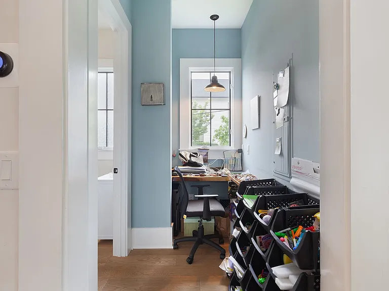702 Grant Ter SE — Photo 19