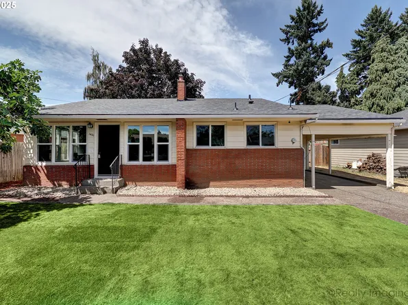 1421 NE 9th St, McMinnville, OR 97128