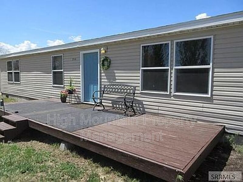1st image of 2532 Lorin Dr