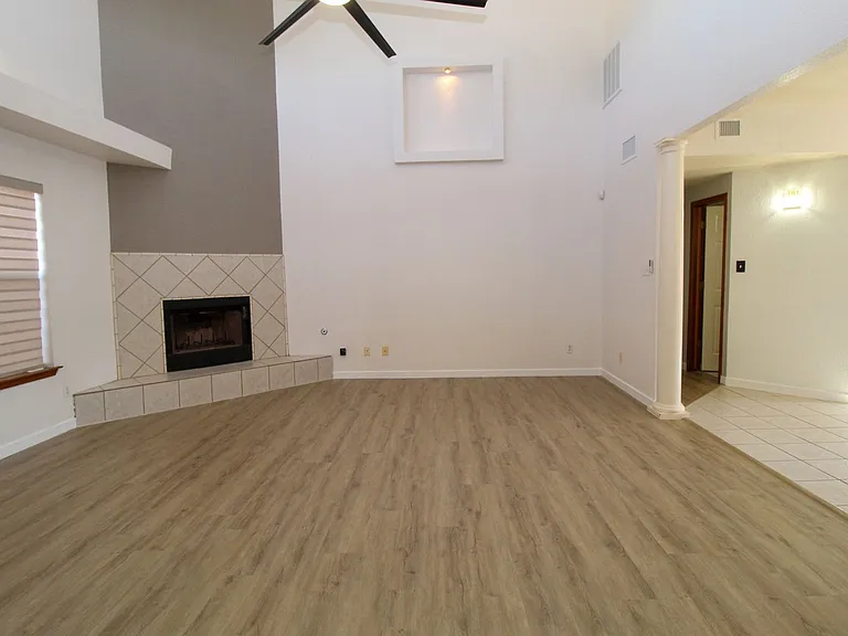 2081 Paseo Del Prado Dr — Photo 17
