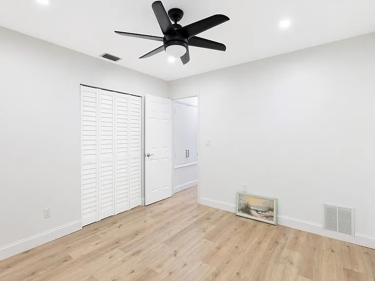 900 Jasmine Ln #10A — Photo 26