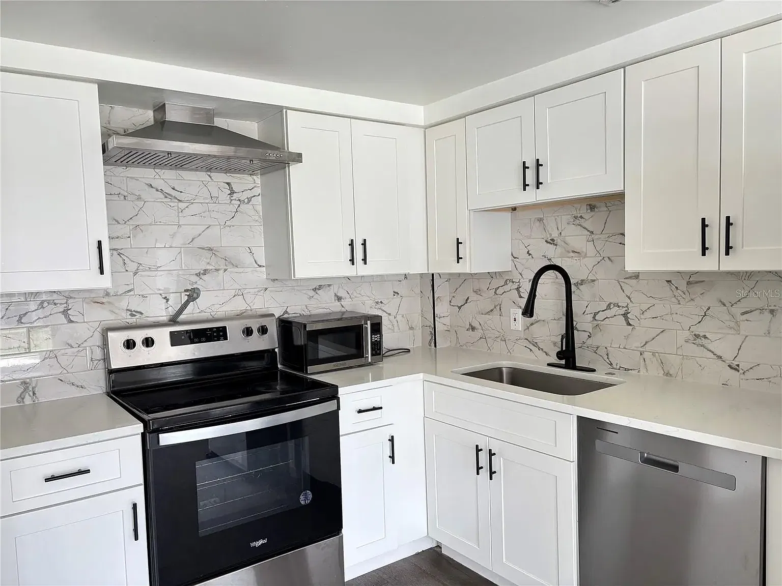 3 bed, 1492 sqft, $2,500 — Photo 4