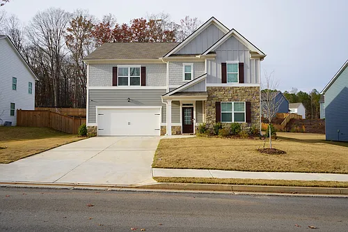 123 Thompson Way Photo 1