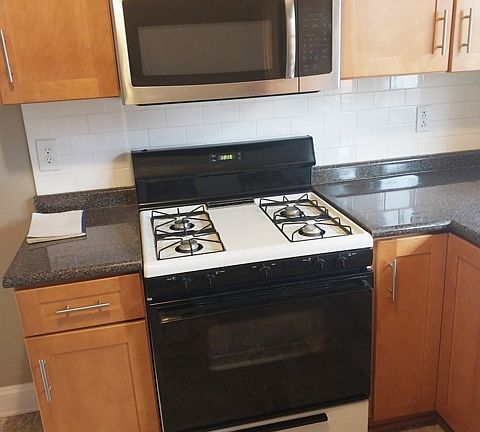 5th image of 3057 Delaware Ave #4