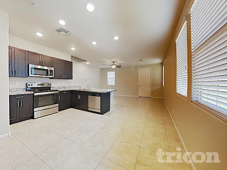 12562 W Gentle Rain Rd — Photo 5