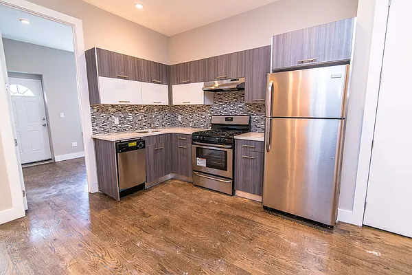 Rented by Nooklyn NYC LLC | media 15