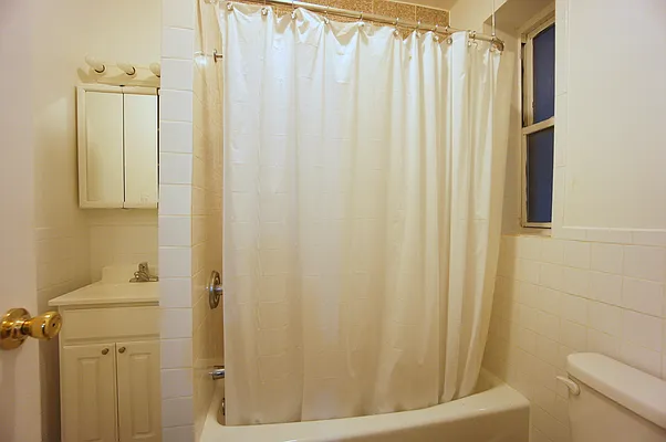 Rented by Compass | media 12