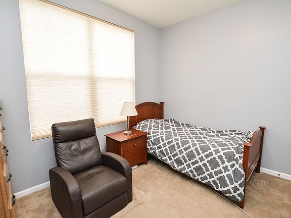 3rd image of 1 Andrew Ln
