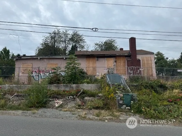 5655 31st Avenue SW, Seattle, WA 98126