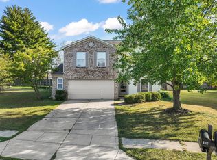 6911 Woodland Heights Dr, Avon, IN 46123