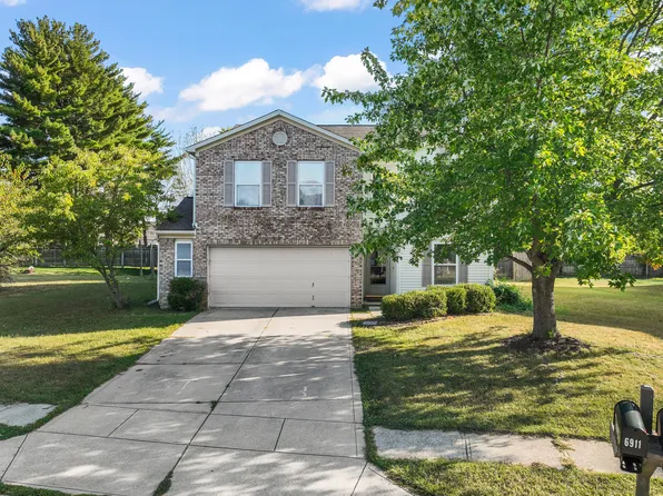 6911 Woodland Heights Dr, Avon, IN 46123