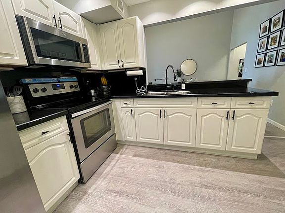 5th image of 9419 Fontainebleau Blvd APT 208