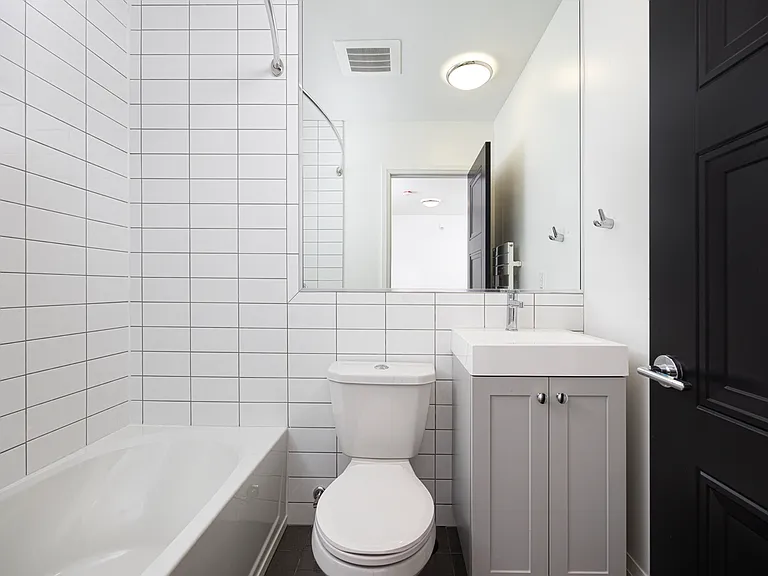 2701 Eglinton Ave W — Photo 4
