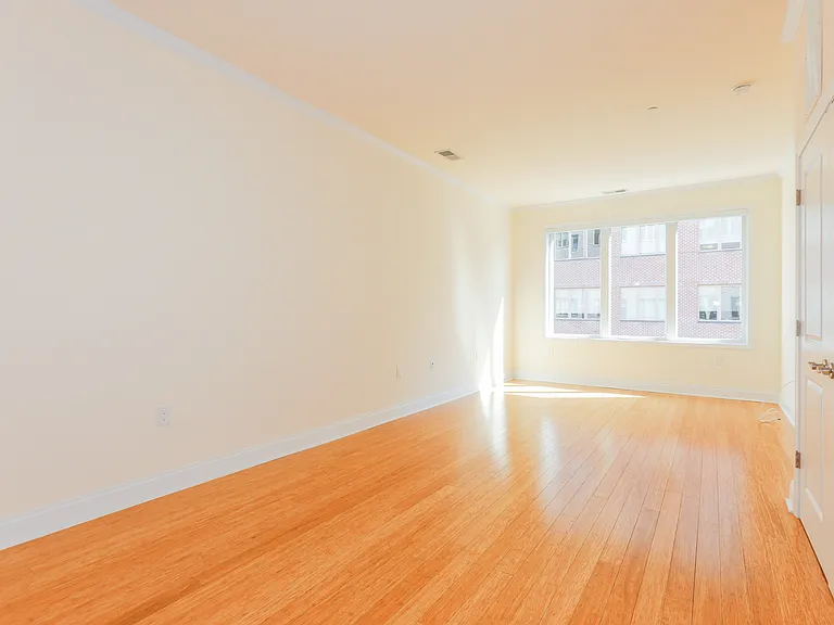 12 Main St #D404 — Photo 5