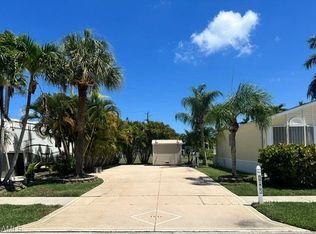 1675 Diamond Lake CIR, NAPLES, FL 34114