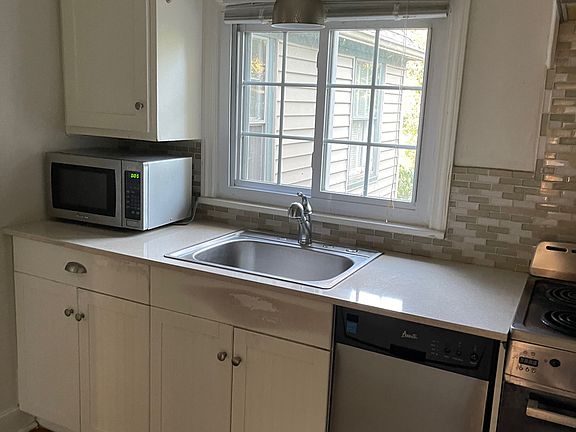 5th image of 246 Newton Ave #2