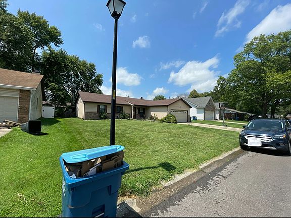 3rd image of 241 Mimosa Ave