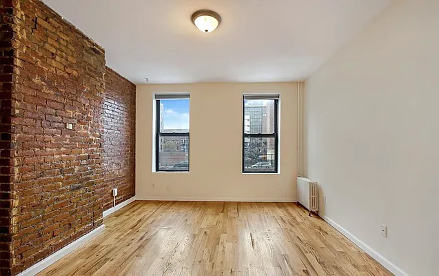 Rented by Compass | media 7