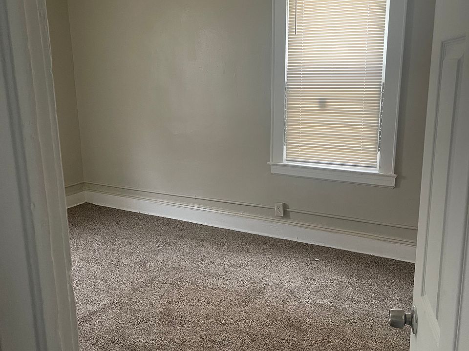 1st image of 179 Carolina Ave Floor 1