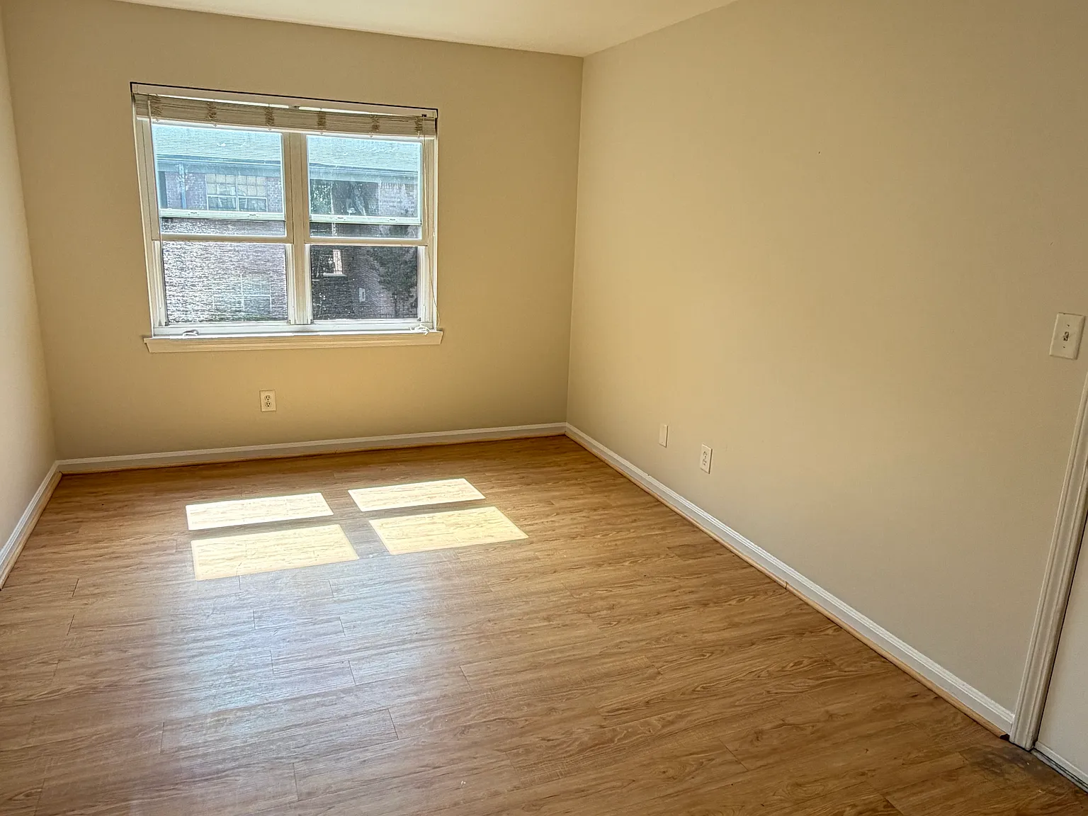 2 bed, 875 sqft, $1,250 — Photo 4