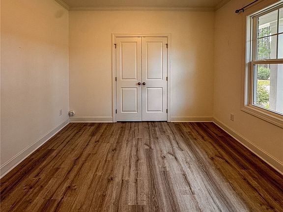 5th image of 36 Micahs Way N