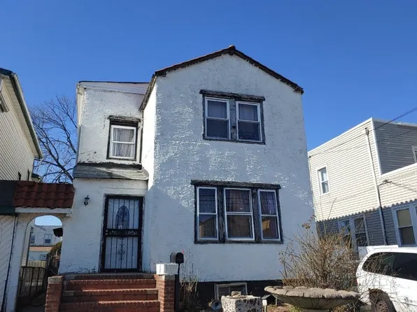 138-38 233rd St, Rosedale, NY 11422
